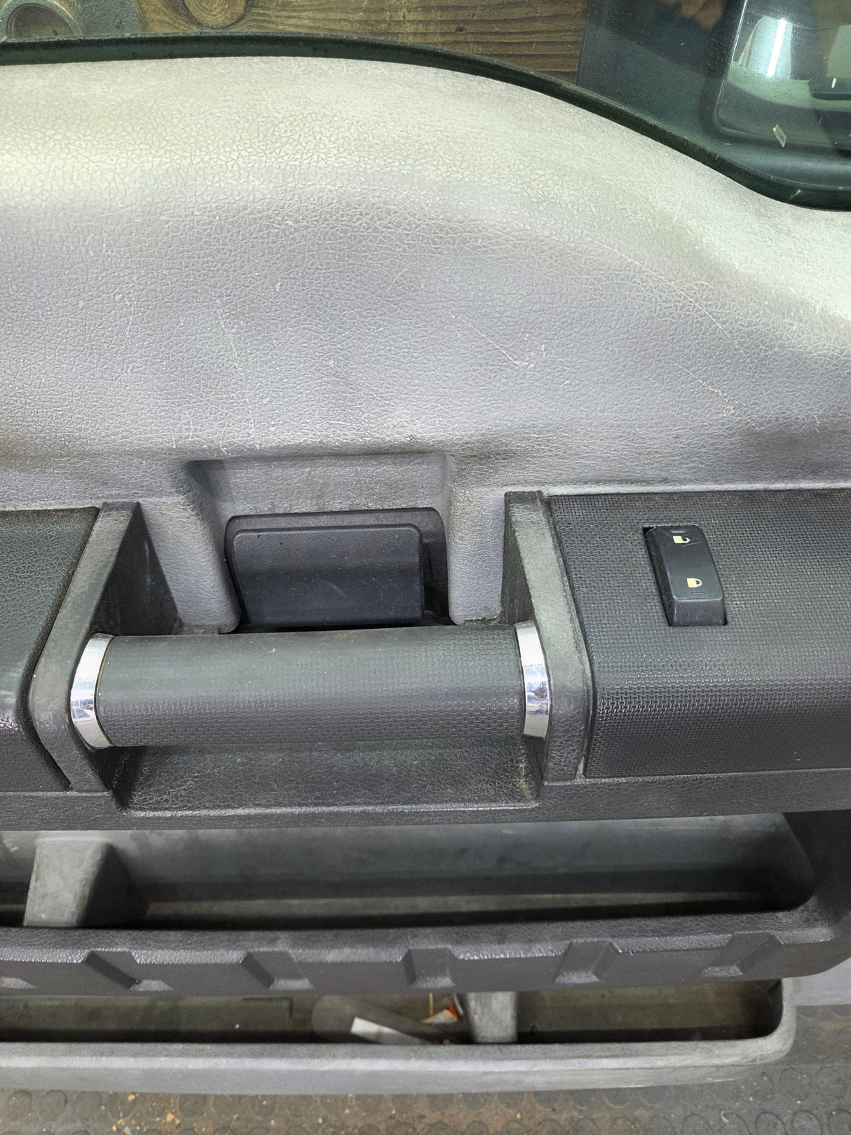 2012-2016 Ford Super Duty LH Driver Side Front Door F250 F350 F450 F550
