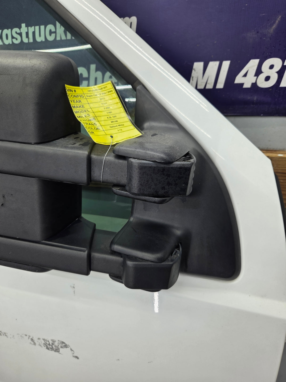 2012-2016 Ford Super Duty RH Passenger Side Front Door F250 F350 F450 F550