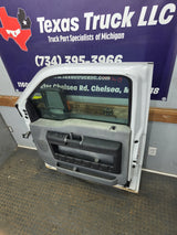 2012-2016 Ford Super Duty RH Passenger Side Front Door F250 F350 F450 F550