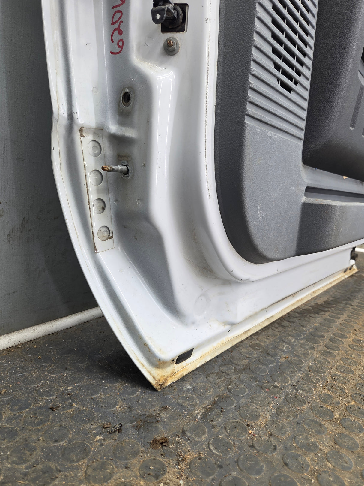 2012-2016 Ford Super Duty RH Passenger Side Front Door F250 F350 F450 F550