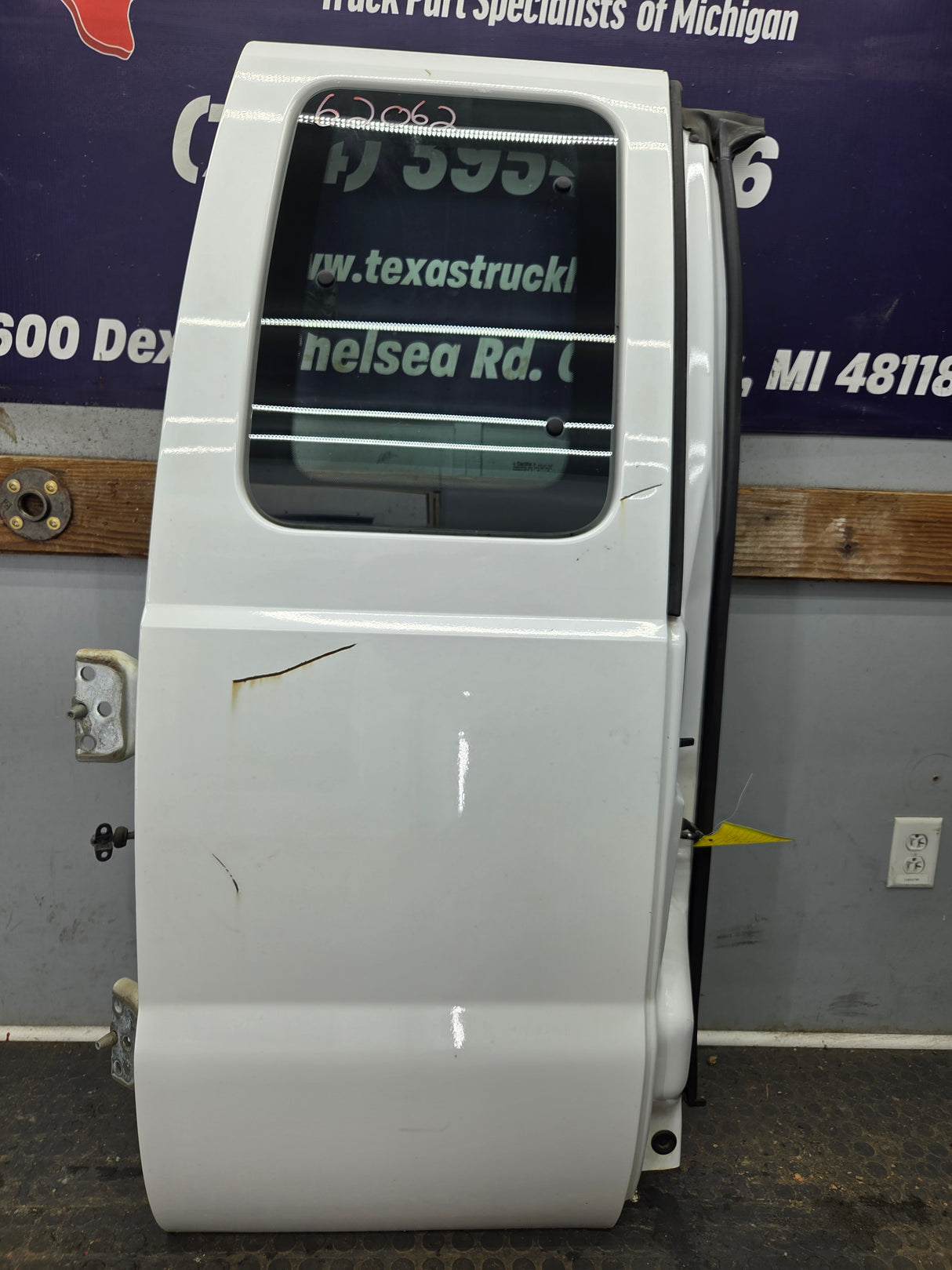 2008-2016 Ford Super Duty F250 F350 F450 F550 RH Extended Cab Passenger Side Rear Door
