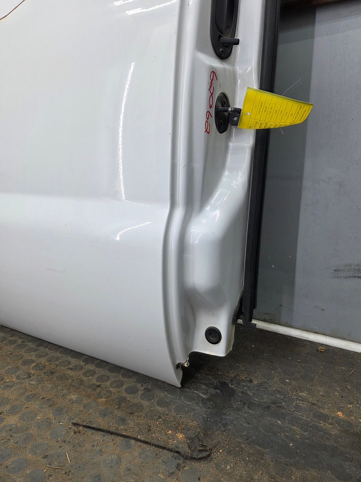 2008-2016 Ford Super Duty F250 F350 F450 F550 RH Extended Cab Passenger Side Rear Door