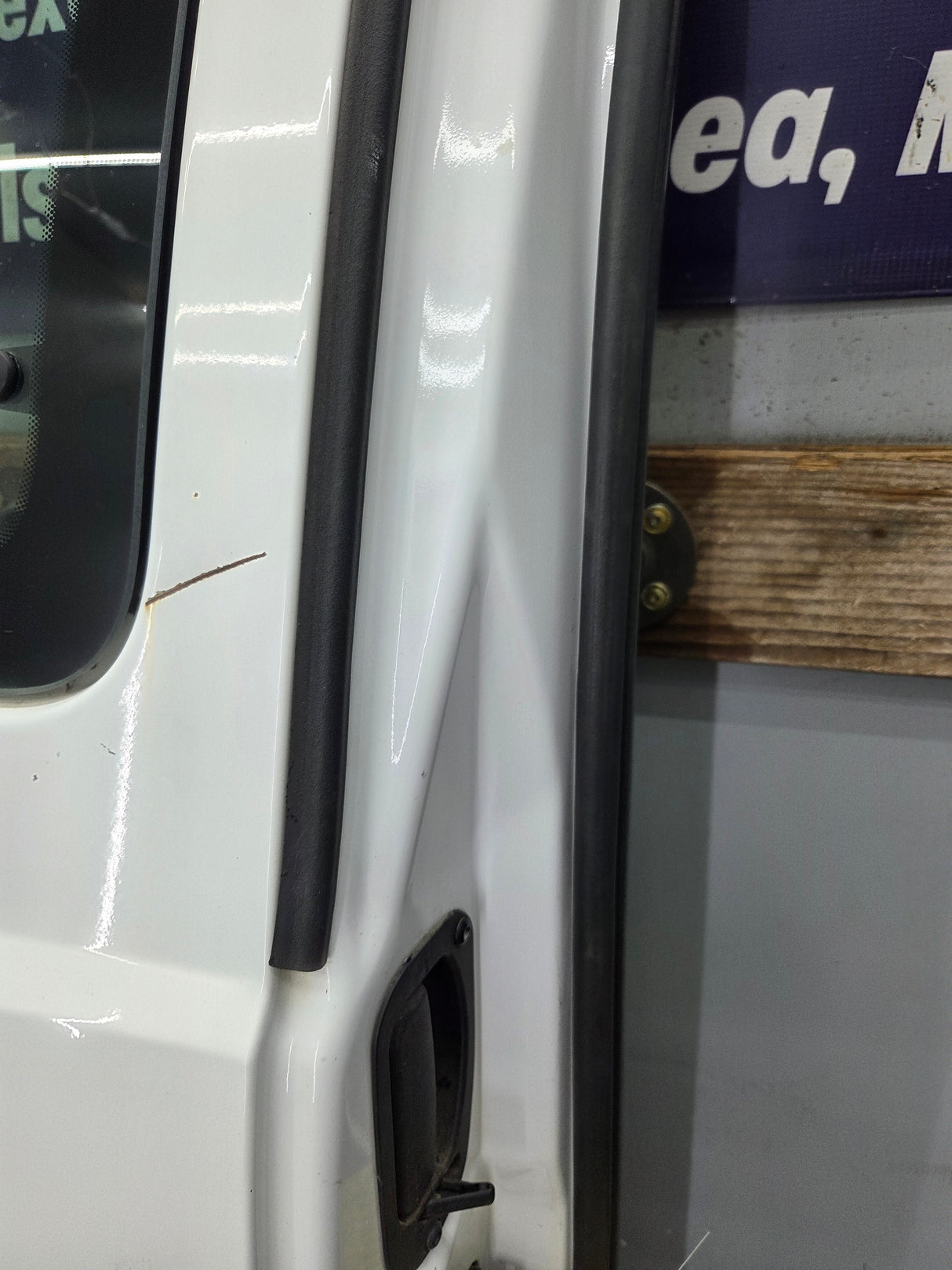 2008-2016 Ford Super Duty F250 F350 F450 F550 RH Extended Cab Passenger Side Rear Door