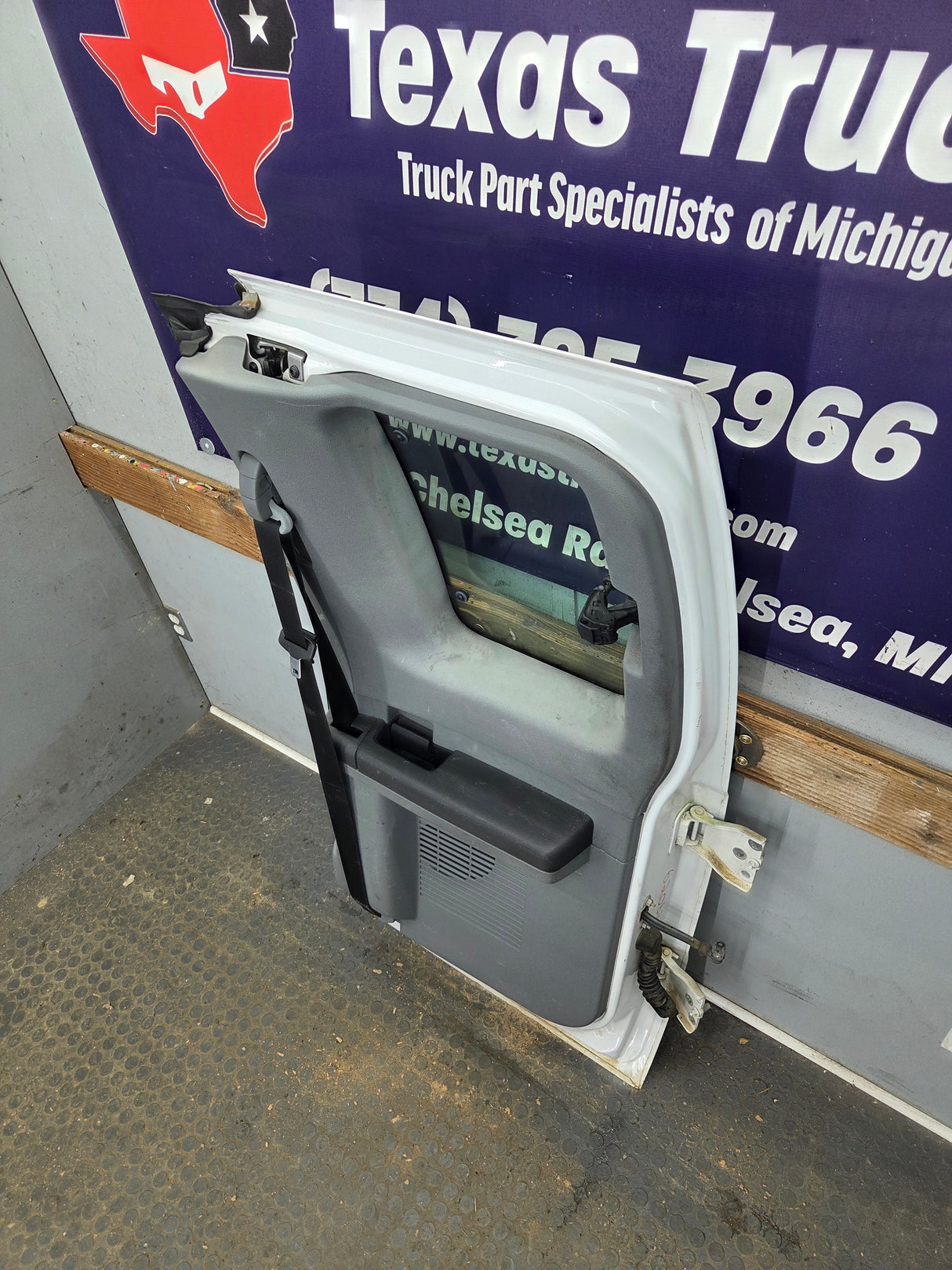 2008-2016 Ford Super Duty F250 F350 F450 F550 RH Extended Cab Passenger Side Rear Door