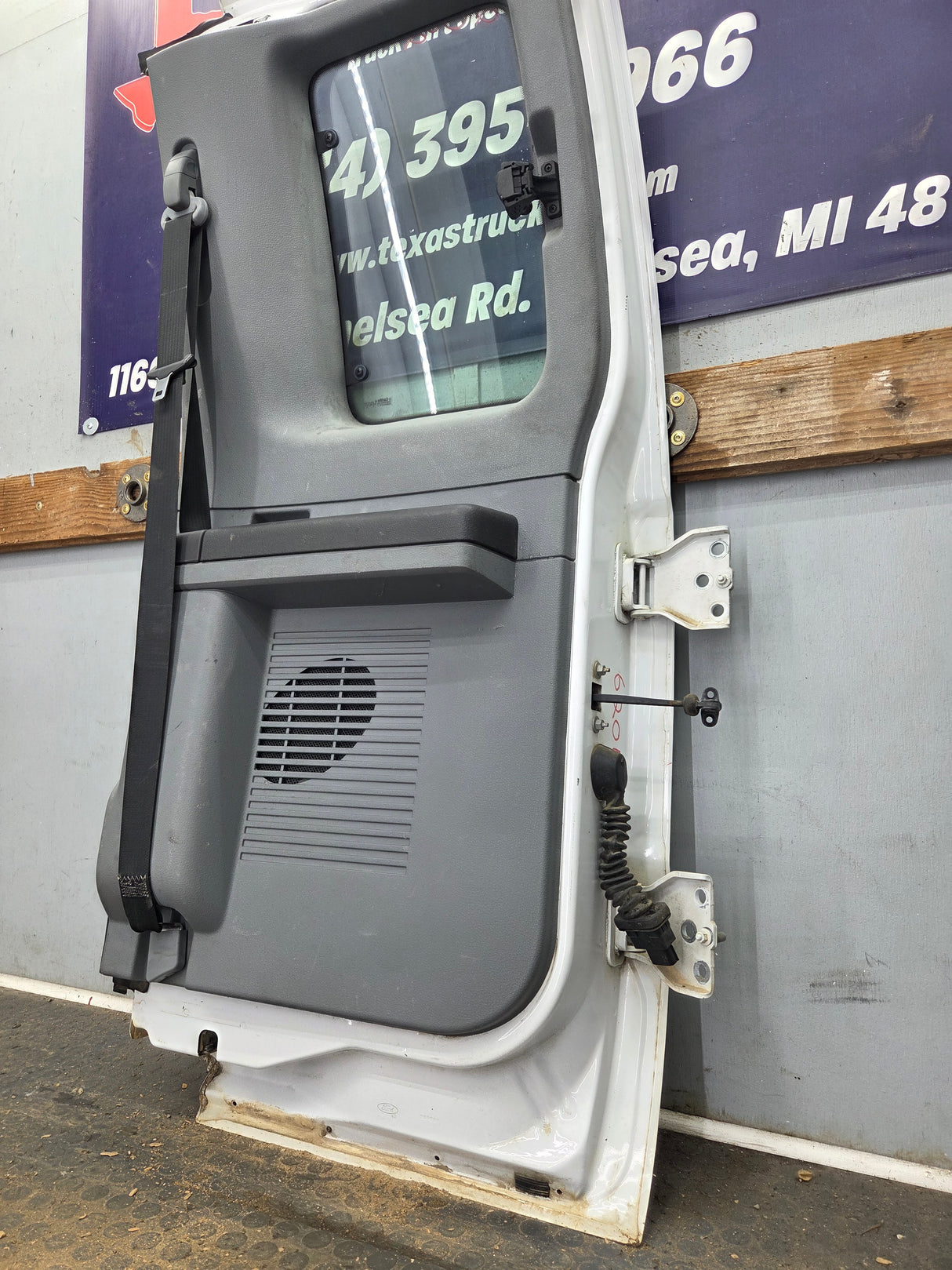 2008-2016 Ford Super Duty F250 F350 F450 F550 RH Extended Cab Passenger Side Rear Door