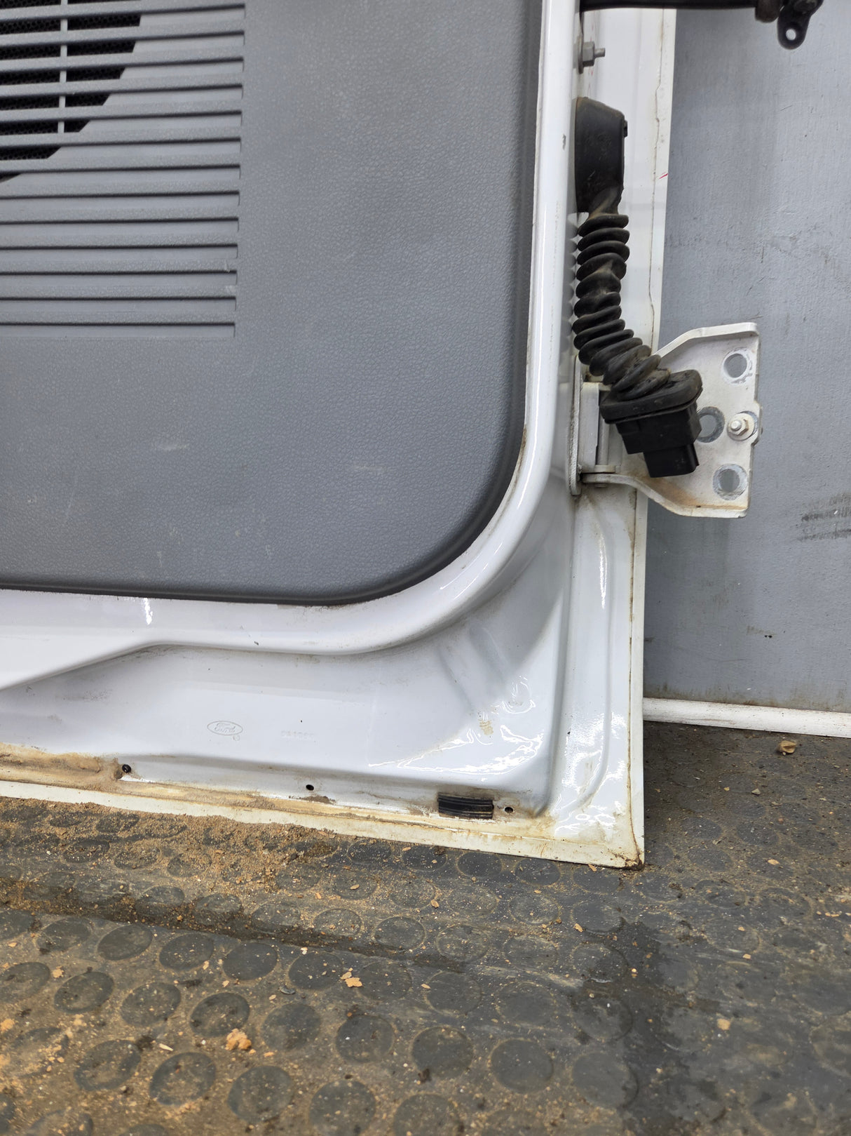 2008-2016 Ford Super Duty F250 F350 F450 F550 RH Extended Cab Passenger Side Rear Door