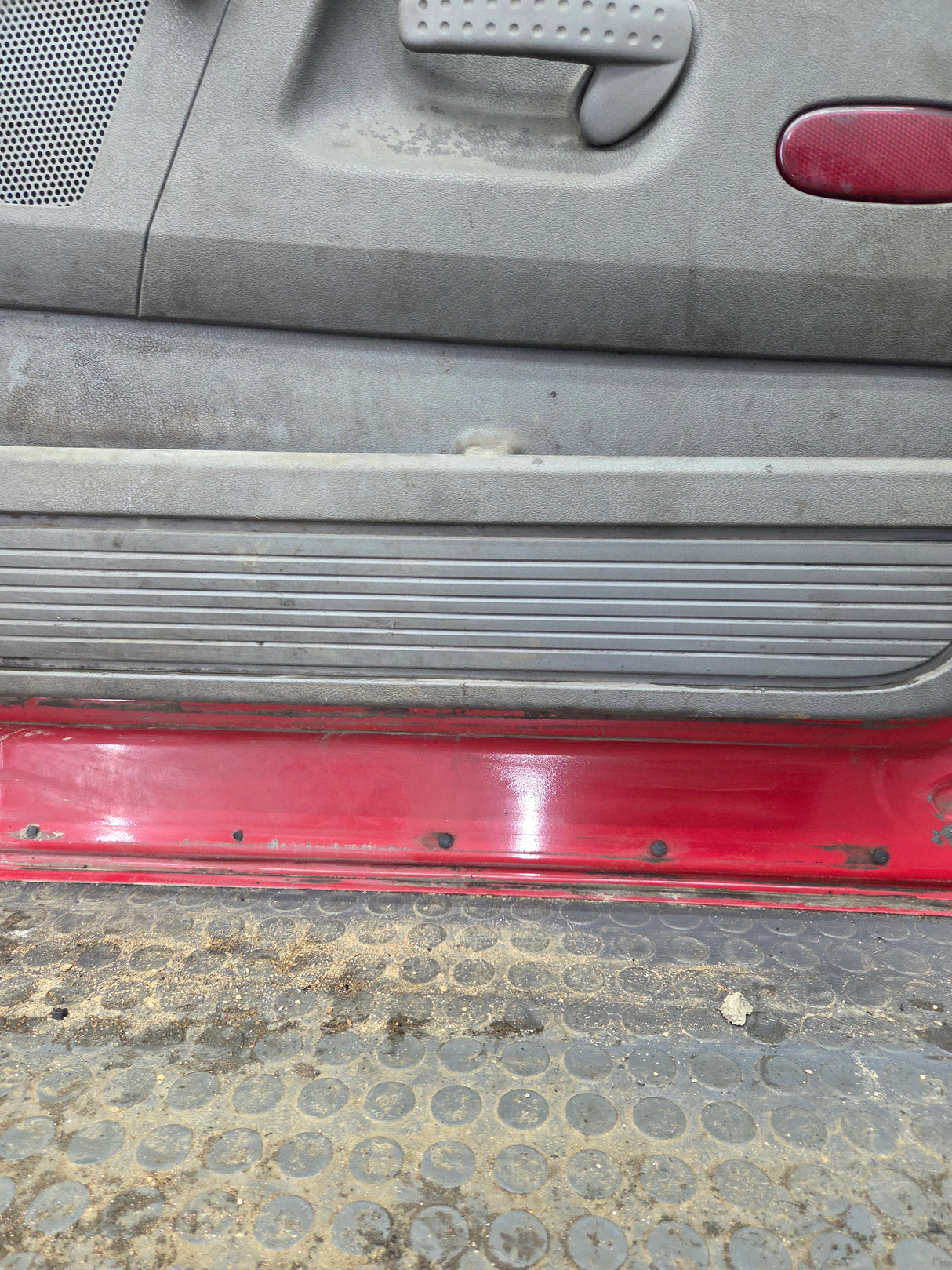 2003-2008 Dodge Ram 3rd Gen Passenger Side Front Quad Cab Crew Cab Door 1500 2500 3500 4500 5500