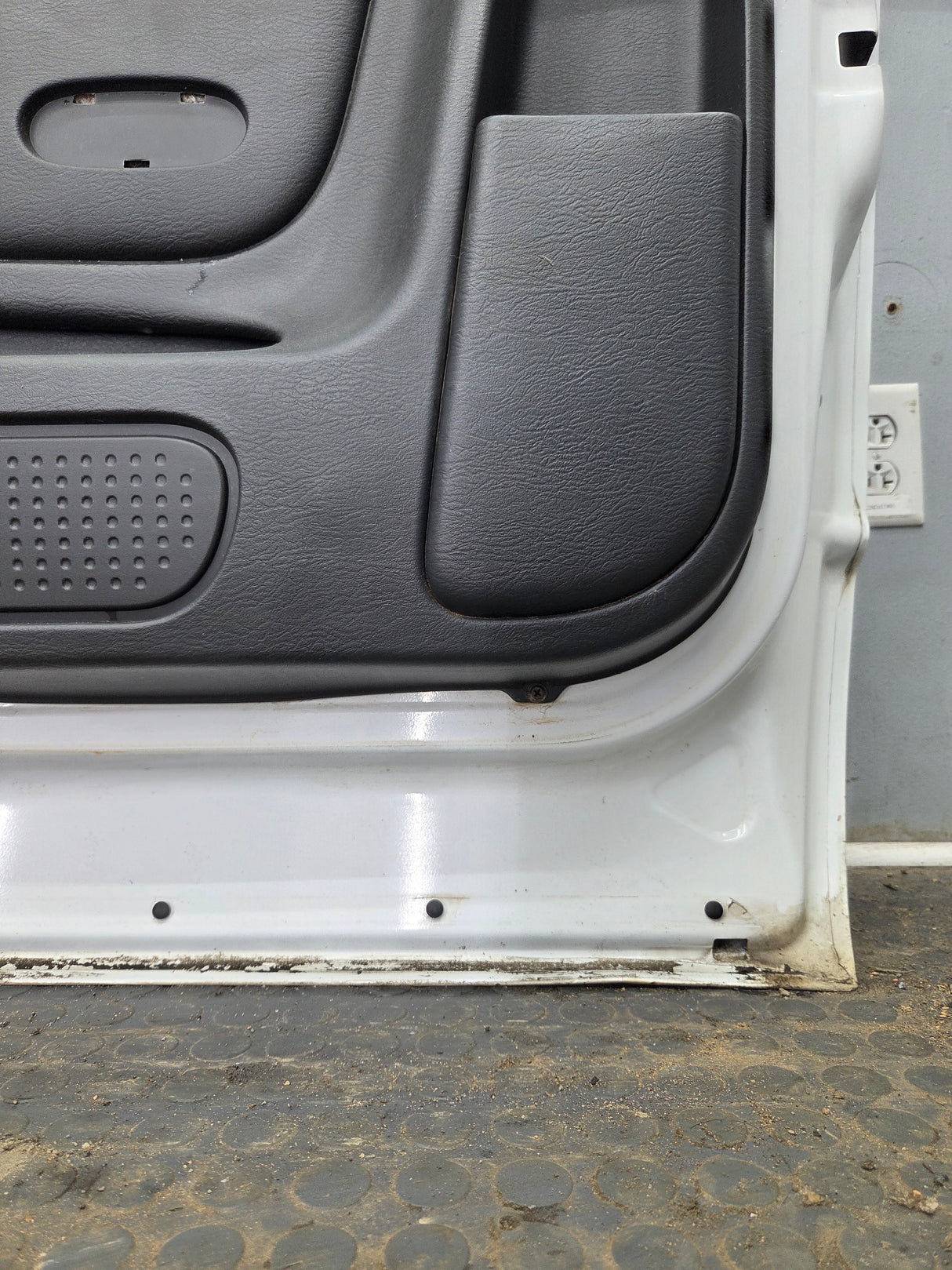 2003-2008 Dodge Ram 3rd Gen Passenger Side Front Regular Cab Door 1500 2500 3500 4500 5500