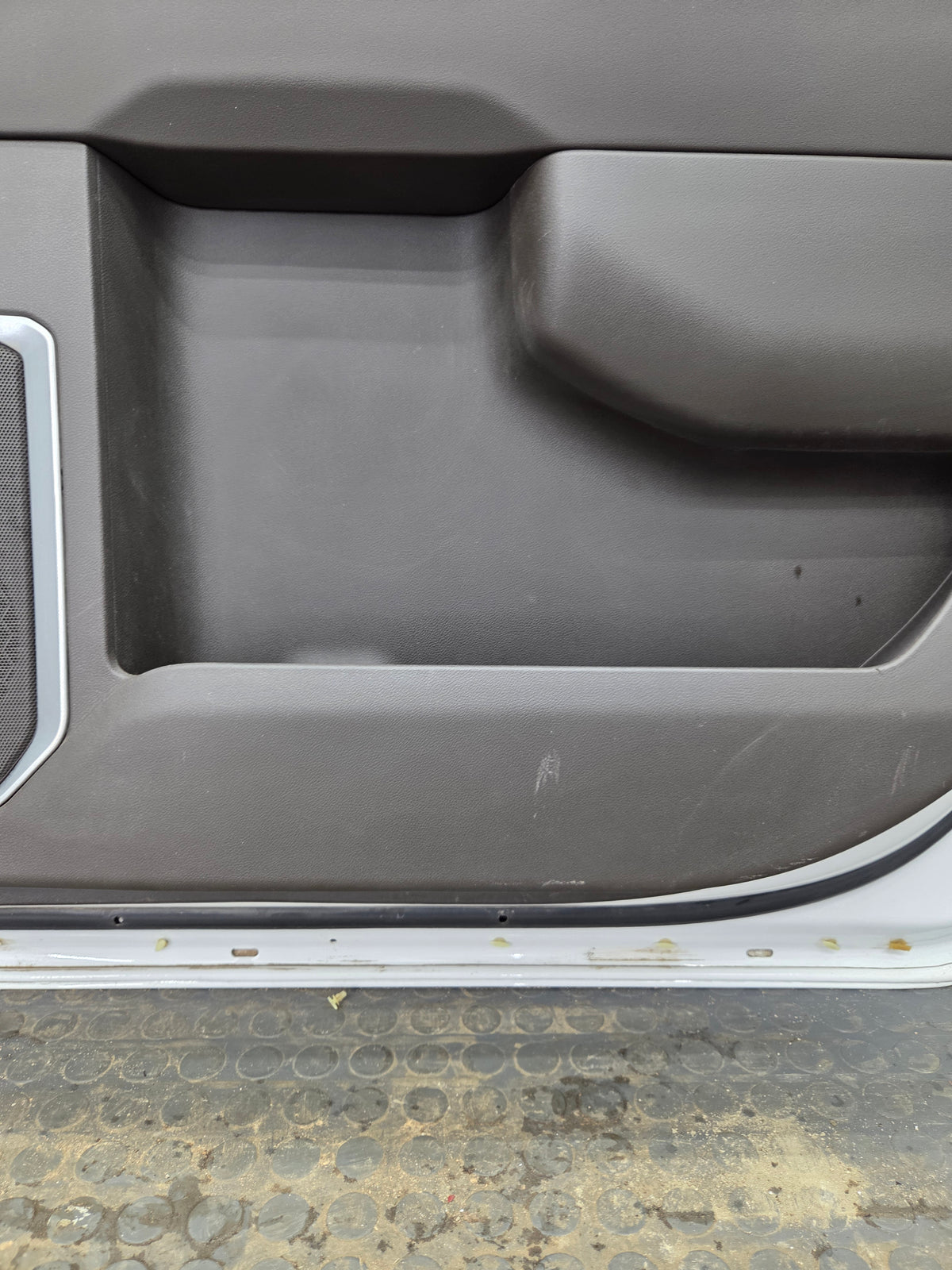 2019-2026 Chevrolet Silverado GMC Sierra RH Passenger Side Rear Crew Cab Door 1500 2500 3500 HD