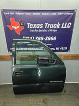 1999-2006 Chevrolet Silverado / GMC Sierra 1500 2500 3500 HD Front Passenger side Door RH