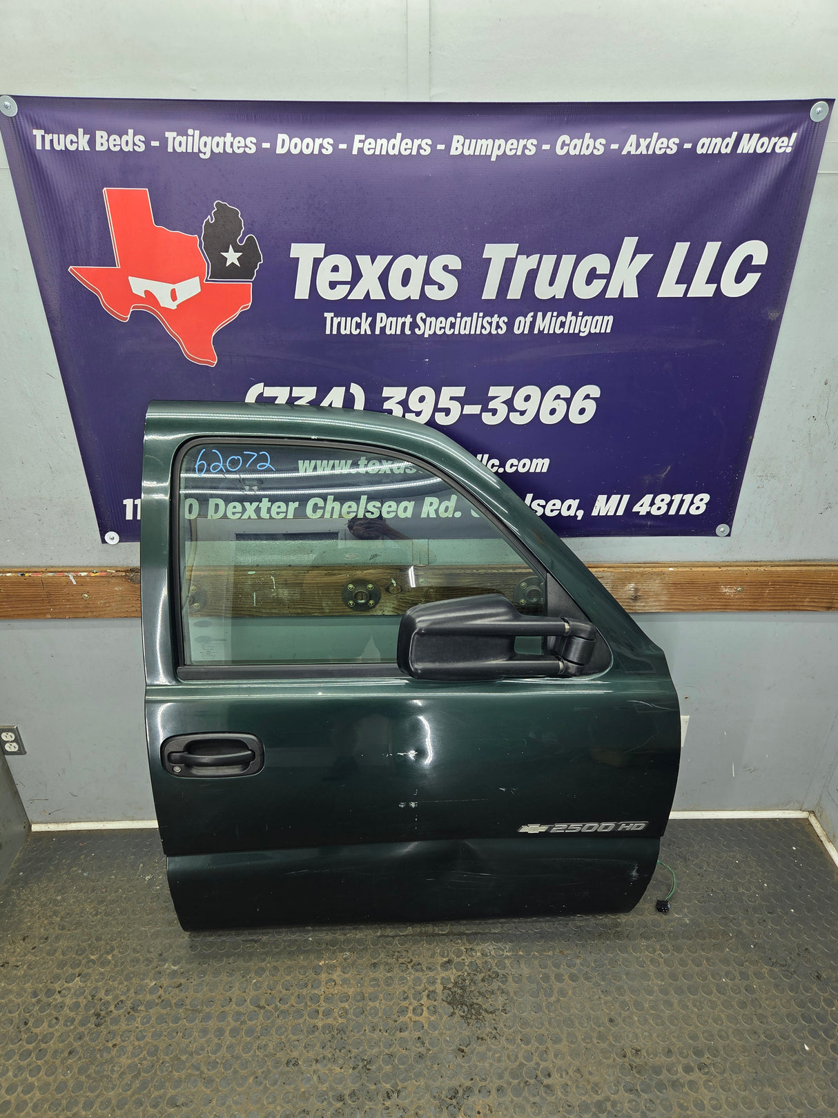 1999-2006 Chevrolet Silverado / GMC Sierra 1500 2500 3500 HD Front Passenger side Door RH