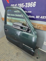 1999-2006 Chevrolet Silverado / GMC Sierra 1500 2500 3500 HD Front Passenger side Door RH