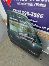 1999-2006 Chevrolet Silverado / GMC Sierra 1500 2500 3500 HD Front Passenger side Door RH