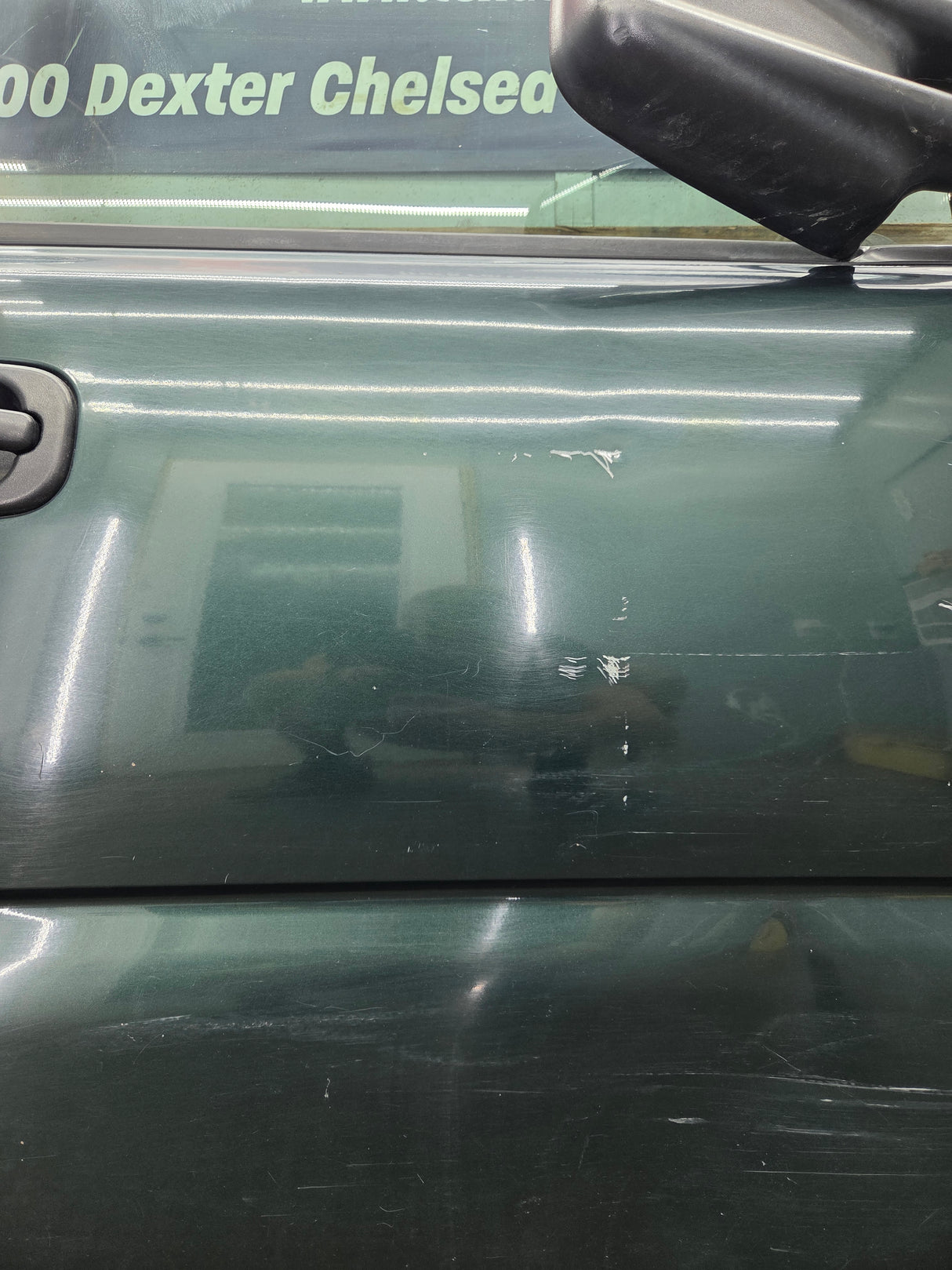 1999-2006 Chevrolet Silverado / GMC Sierra 1500 2500 3500 HD Front Passenger side Door RH