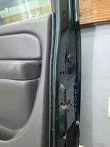 1999-2006 Chevrolet Silverado / GMC Sierra 1500 2500 3500 HD Front Passenger side Door RH