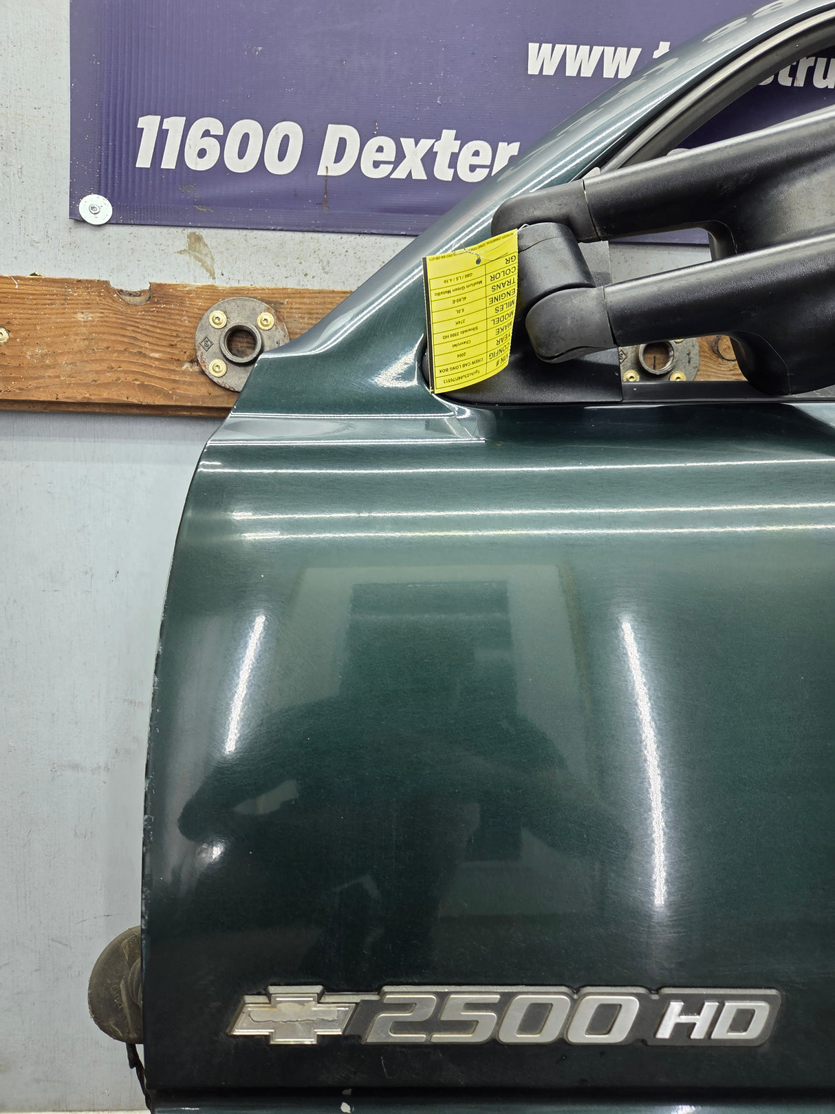 1999-2006 Chevrolet Silverado / GMC Sierra 1500 2500 3500 HD Front Driver Side Door LH