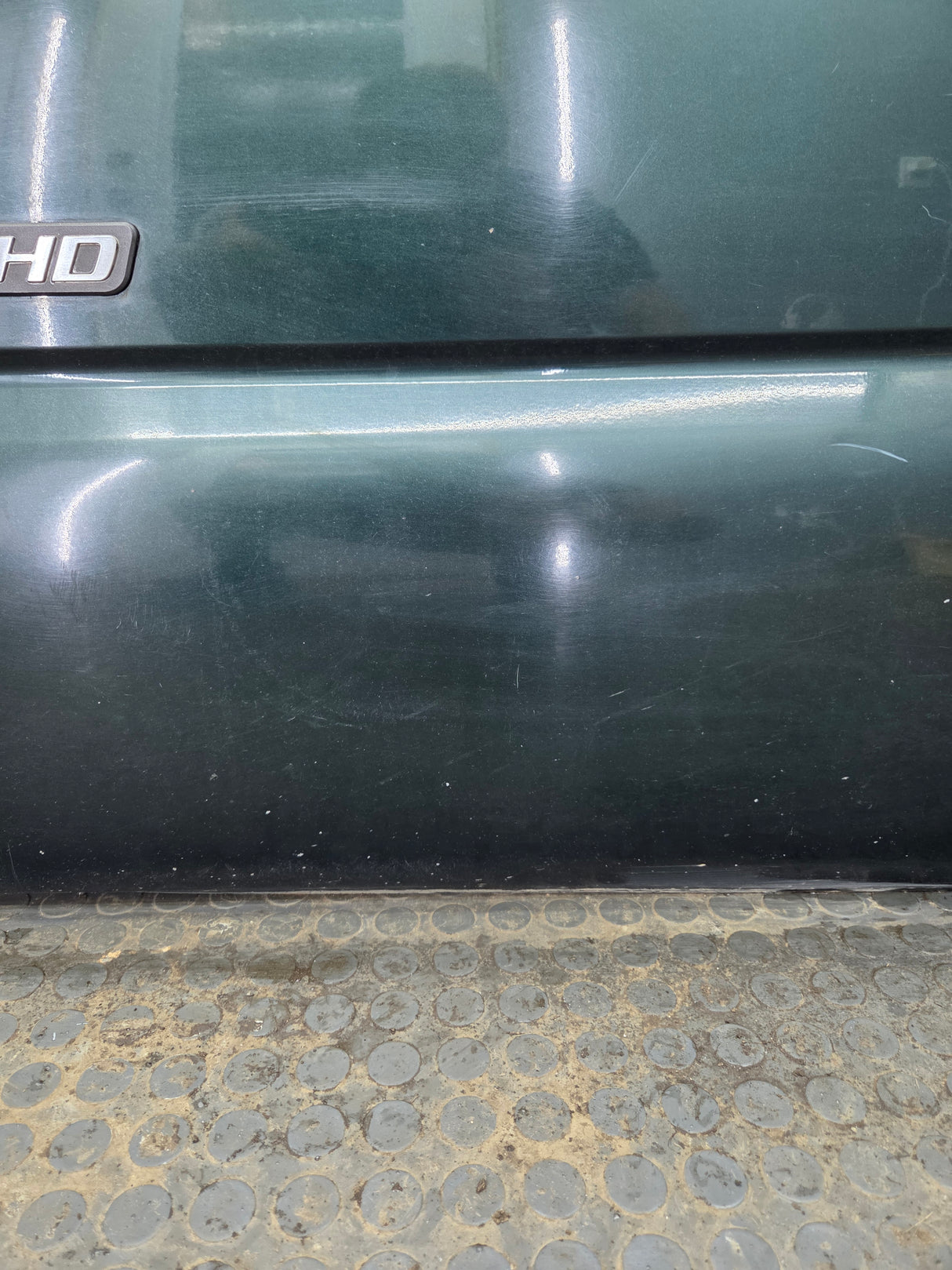 1999-2006 Chevrolet Silverado / GMC Sierra 1500 2500 3500 HD Front Driver Side Door LH