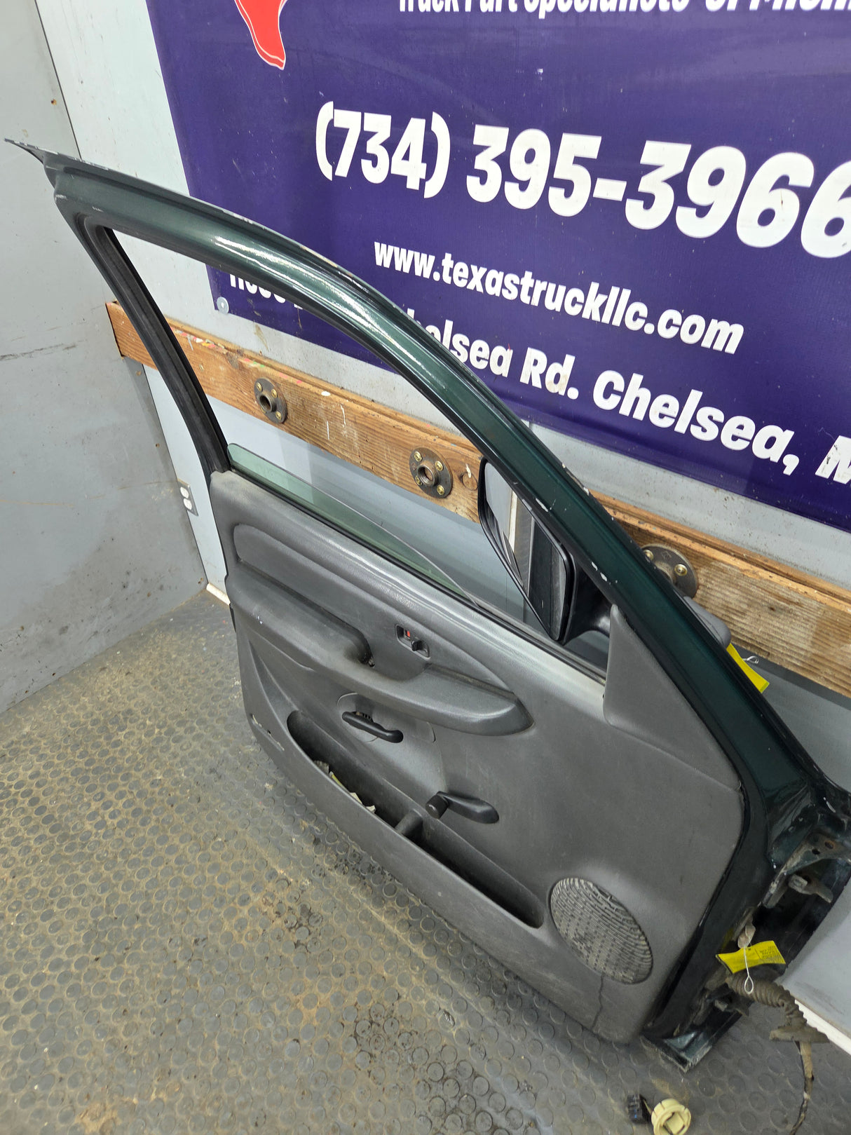 1999-2006 Chevrolet Silverado / GMC Sierra 1500 2500 3500 HD Front Driver Side Door LH