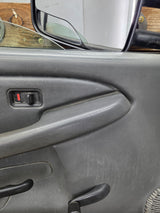1999-2006 Chevrolet Silverado / GMC Sierra 1500 2500 3500 HD Front Driver Side Door LH