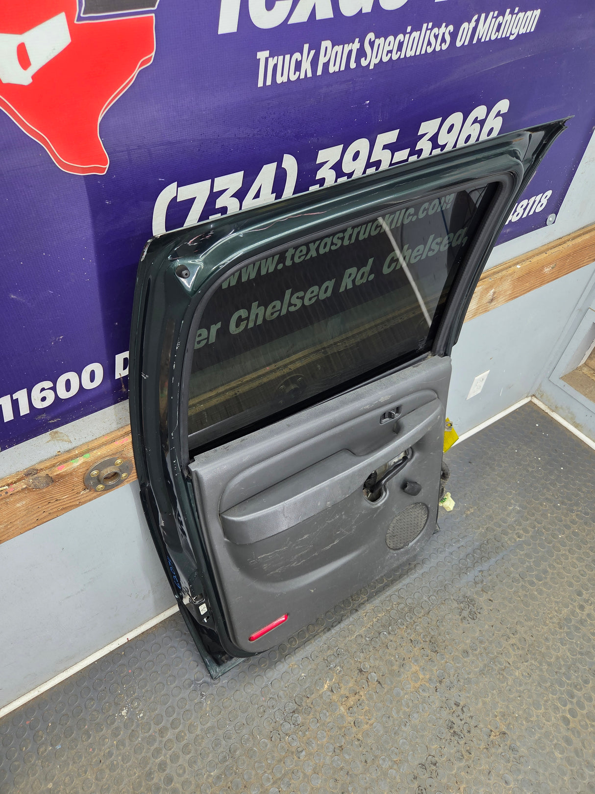 1999-2007 Chevrolet Silverado / GMC Sierra 1500 2500 3500 HD Rear Driver side LH Crew Cab rear door