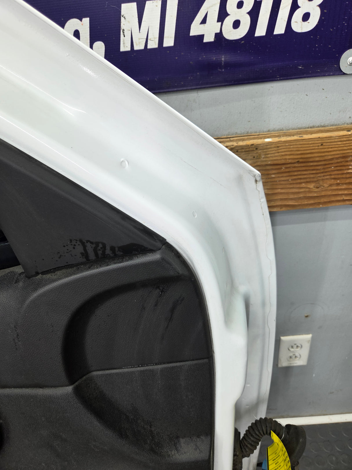 2007-2013 Chevrolet Silverado / GMC Sierra 1500 2500 3500 HD LH Front Driver Side Door