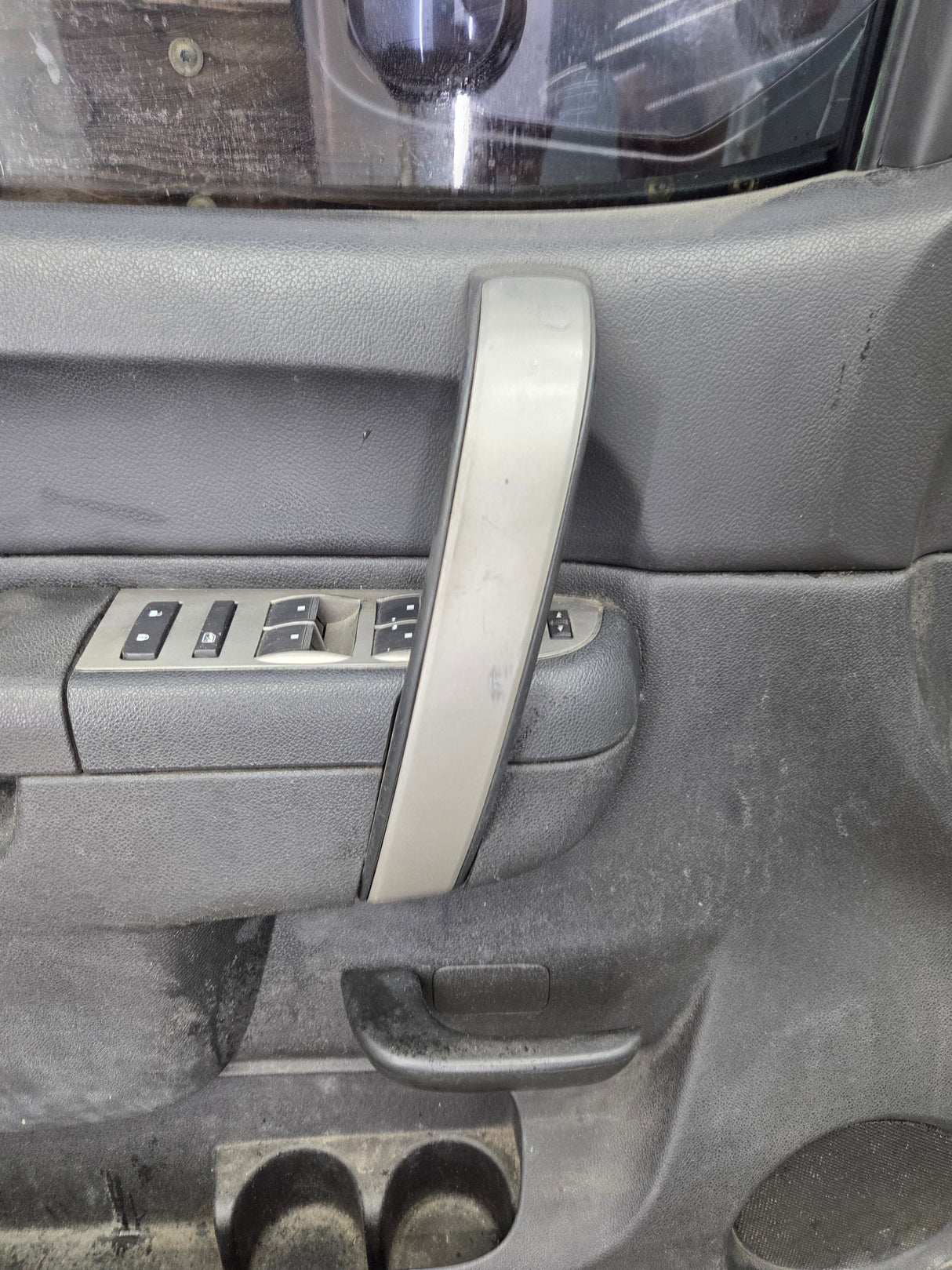2007-2013 Chevrolet Silverado / GMC Sierra 1500 2500 3500 HD LH Front Driver Side Door