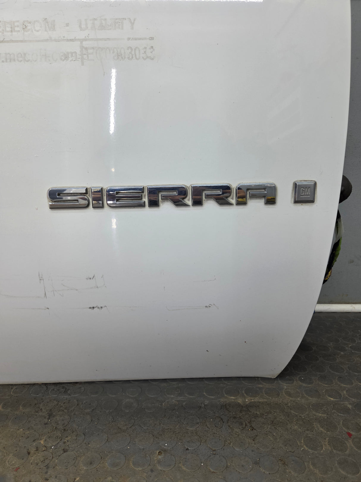 2007-2013 Chevrolet Silverado / GMC Sierra 1500 2500 3500 HD RH Front Passenger Side Door