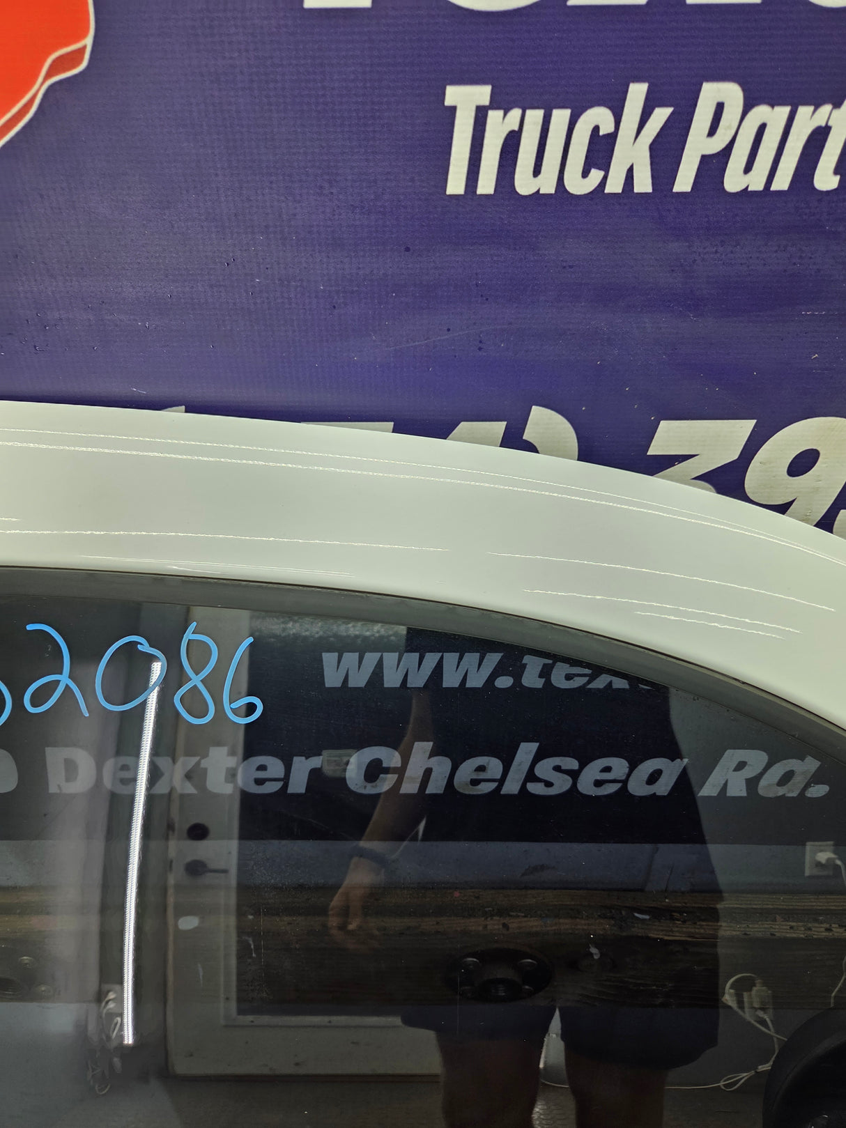 2007-2013 Chevrolet Silverado / GMC Sierra 1500 2500 3500 HD RH Front Passenger Side Door