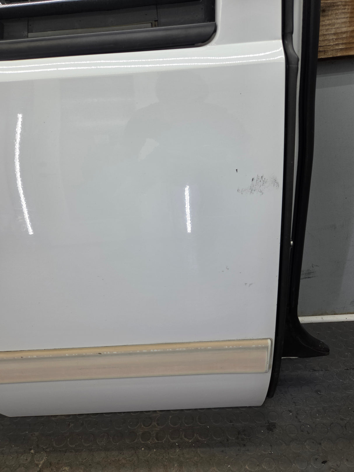 2007-2013 Chevrolet Silverado / GMC Sierra 1500 2500 3500 HD Passenger side Extended Cab RH Rear Door