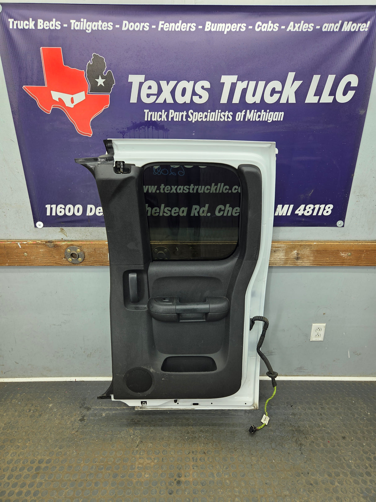 2007-2013 Chevrolet Silverado / GMC Sierra 1500 2500 3500 HD Passenger side Extended Cab RH Rear Door
