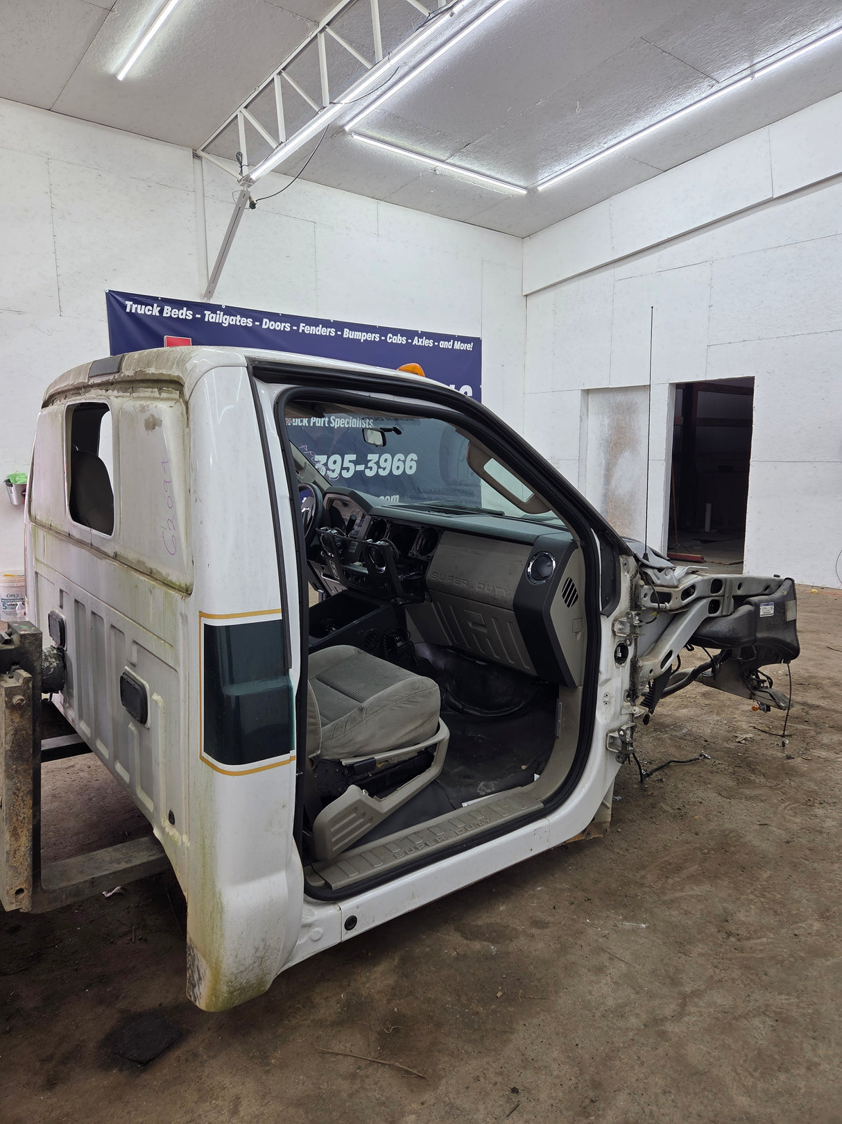 2008-2010 Ford Super Duty F250 F350 F450 F550 Regular Cab 2 door
