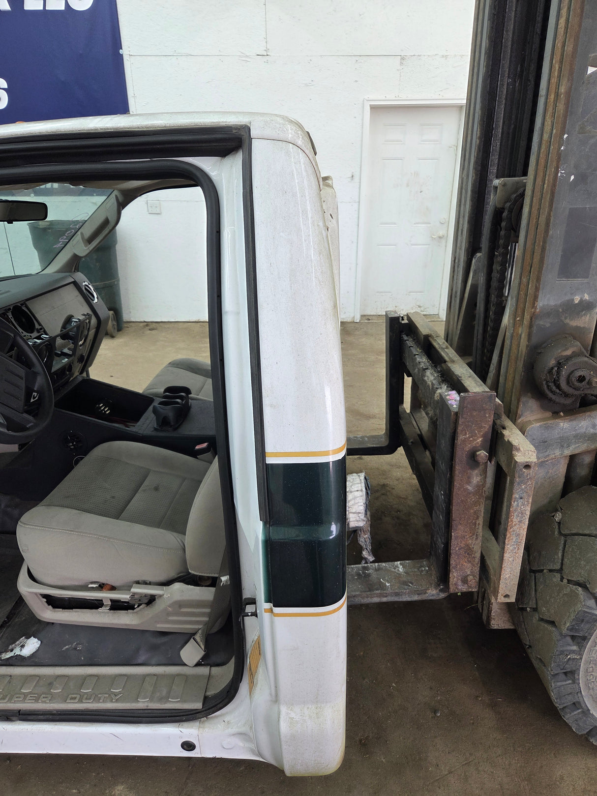 2008-2010 Ford Super Duty F250 F350 F450 F550 Regular Cab 2 door