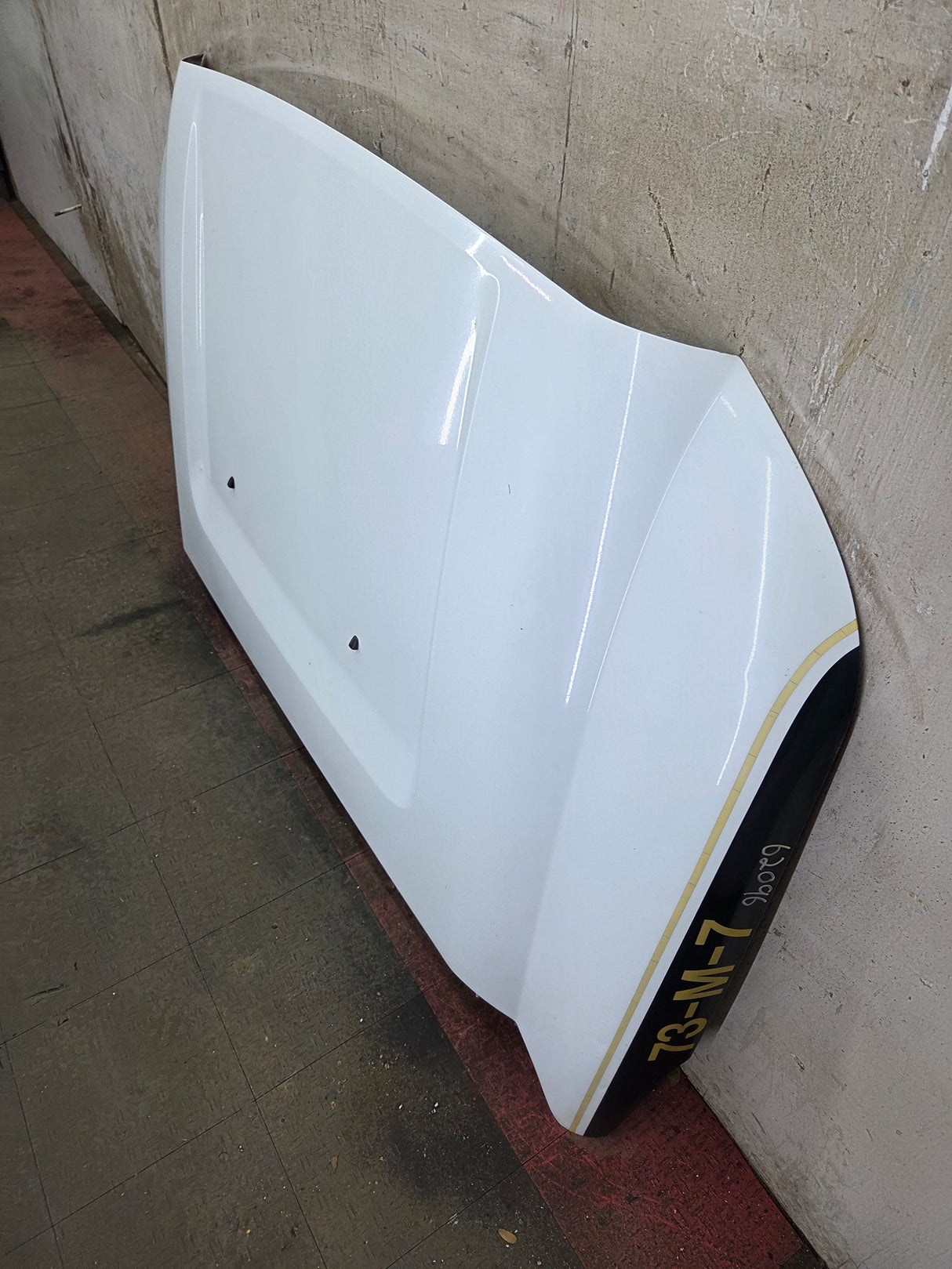 2011-2016 Ford Super Duty Hood F250 F350 F450 F550 - White