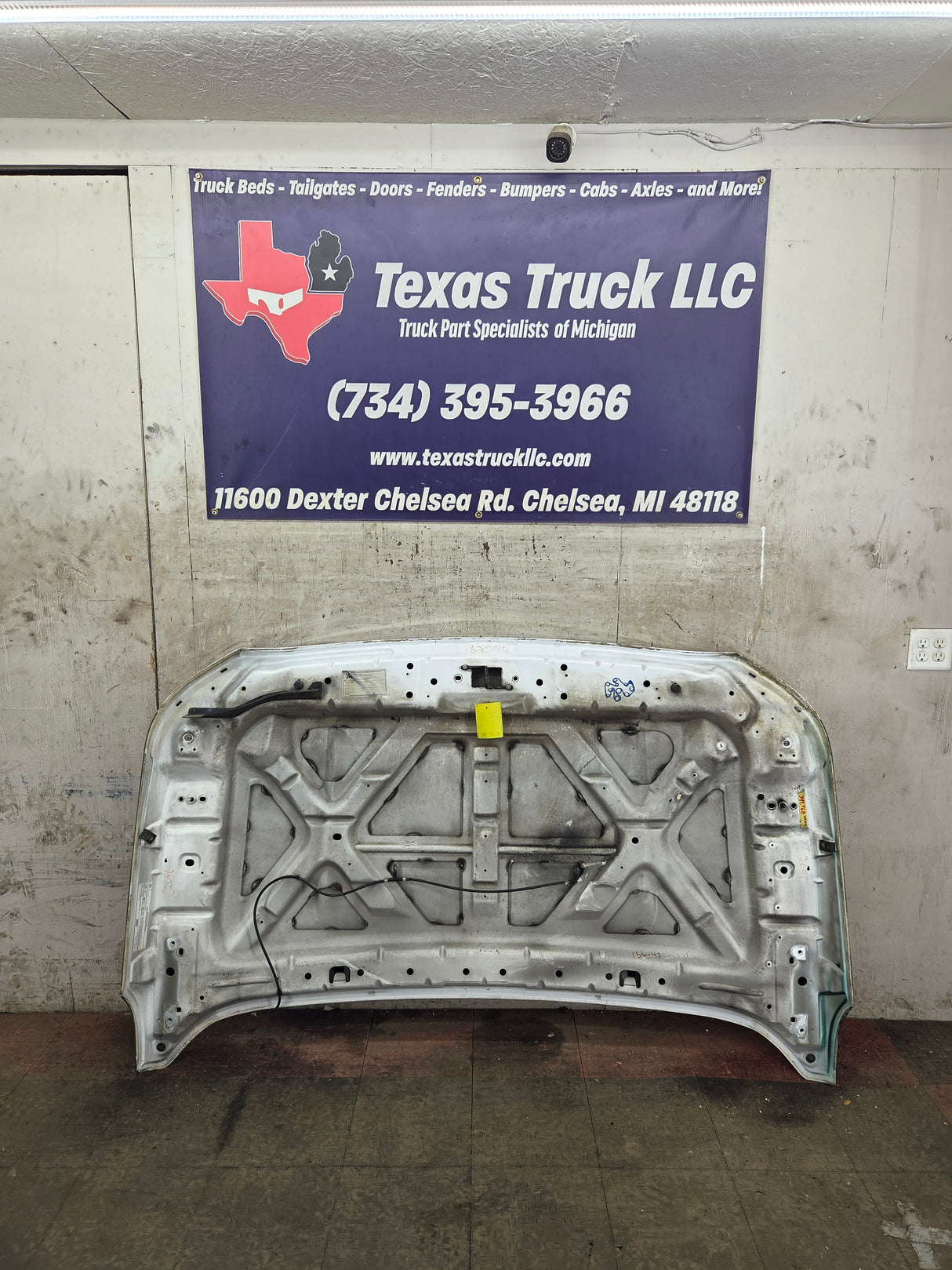 2011-2016 Ford Super Duty Hood F250 F350 F450 F550 - White