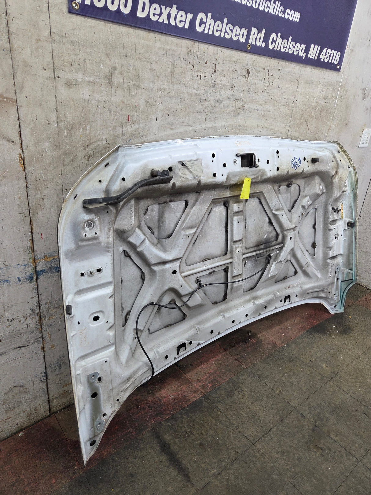 2011-2016 Ford Super Duty Hood F250 F350 F450 F550 - White