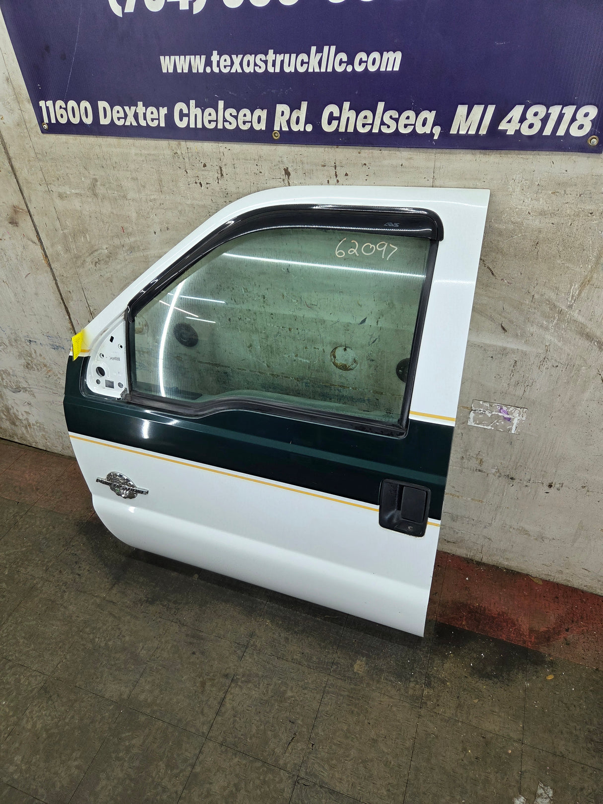 2012-2016 Ford Super Duty LH Driver Side Front Door F250 F350 F450 F550