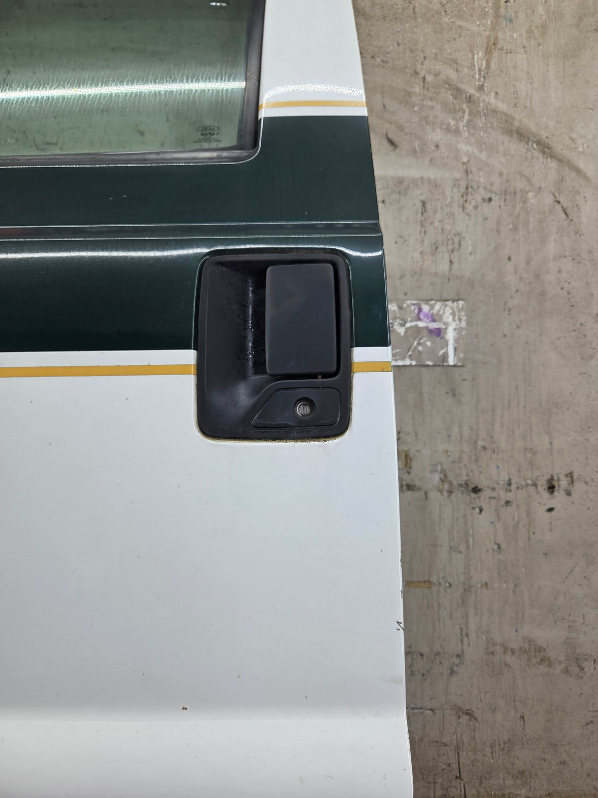 2012-2016 Ford Super Duty LH Driver Side Front Door F250 F350 F450 F550