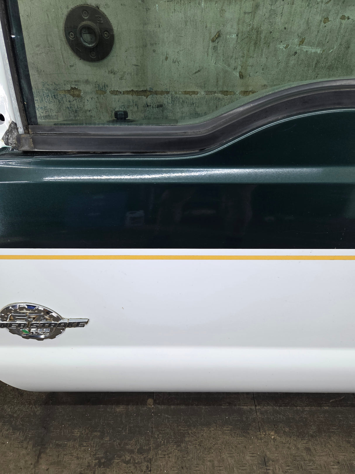 2012-2016 Ford Super Duty LH Driver Side Front Door F250 F350 F450 F550