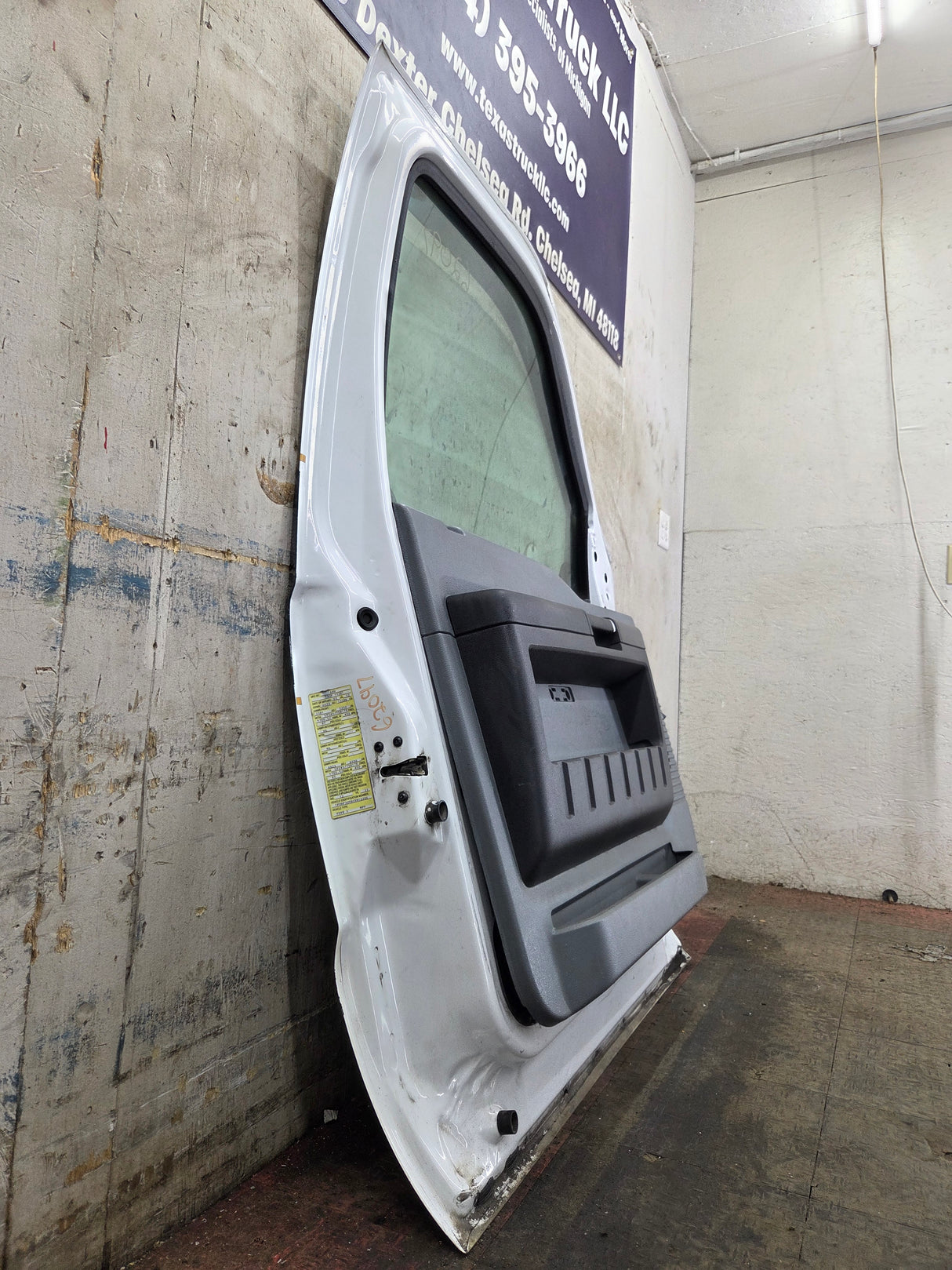 2012-2016 Ford Super Duty LH Driver Side Front Door F250 F350 F450 F550