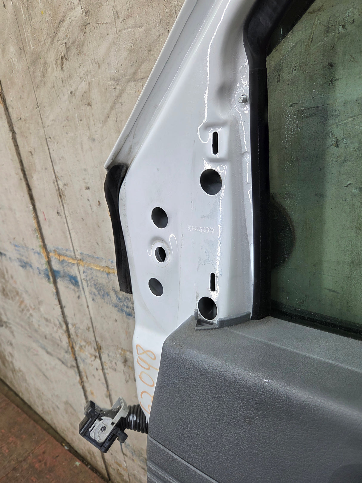 2012-2016 Ford Super Duty RH Passenger Side Front Door F250 F350 F450 F550
