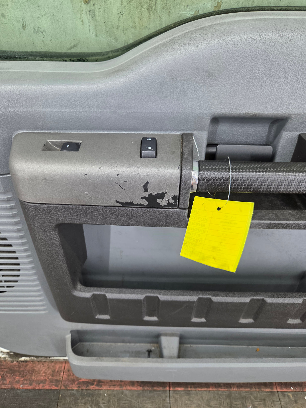 2012-2016 Ford Super Duty RH Passenger Side Front Door F250 F350 F450 F550