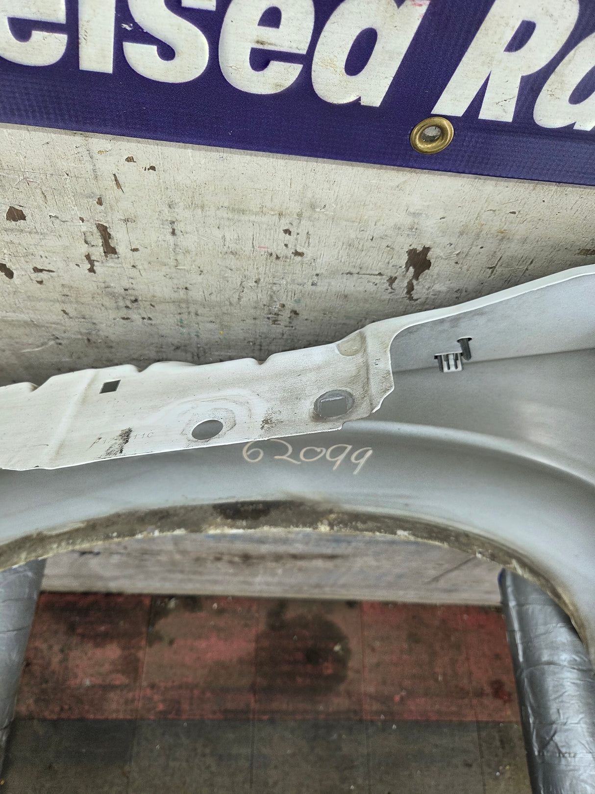 2011-2016 Ford Super Duty F250 F350 RH Passenger Side Front Fender Quarter Panel - Oxford White