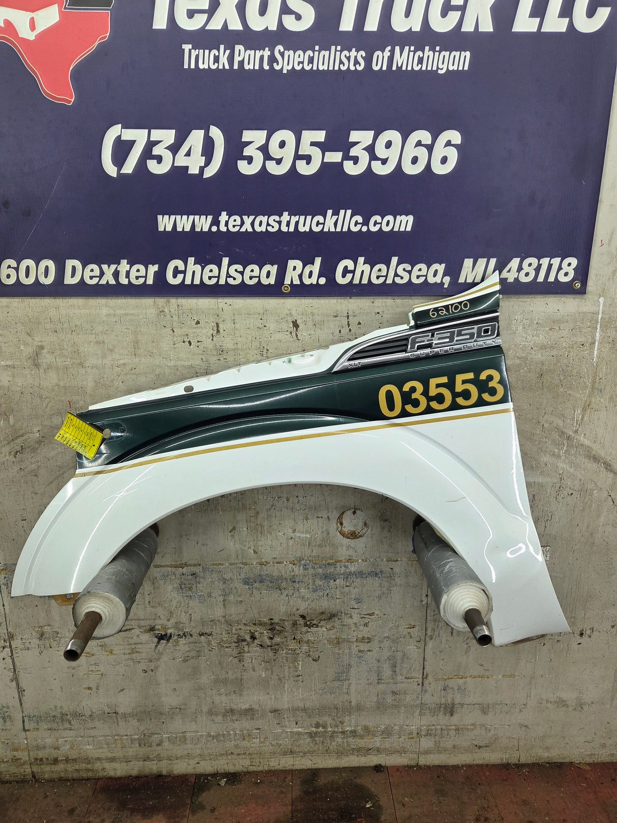 2011-2016 Ford Super Duty F250 F350 LH Driver Side Front Fender