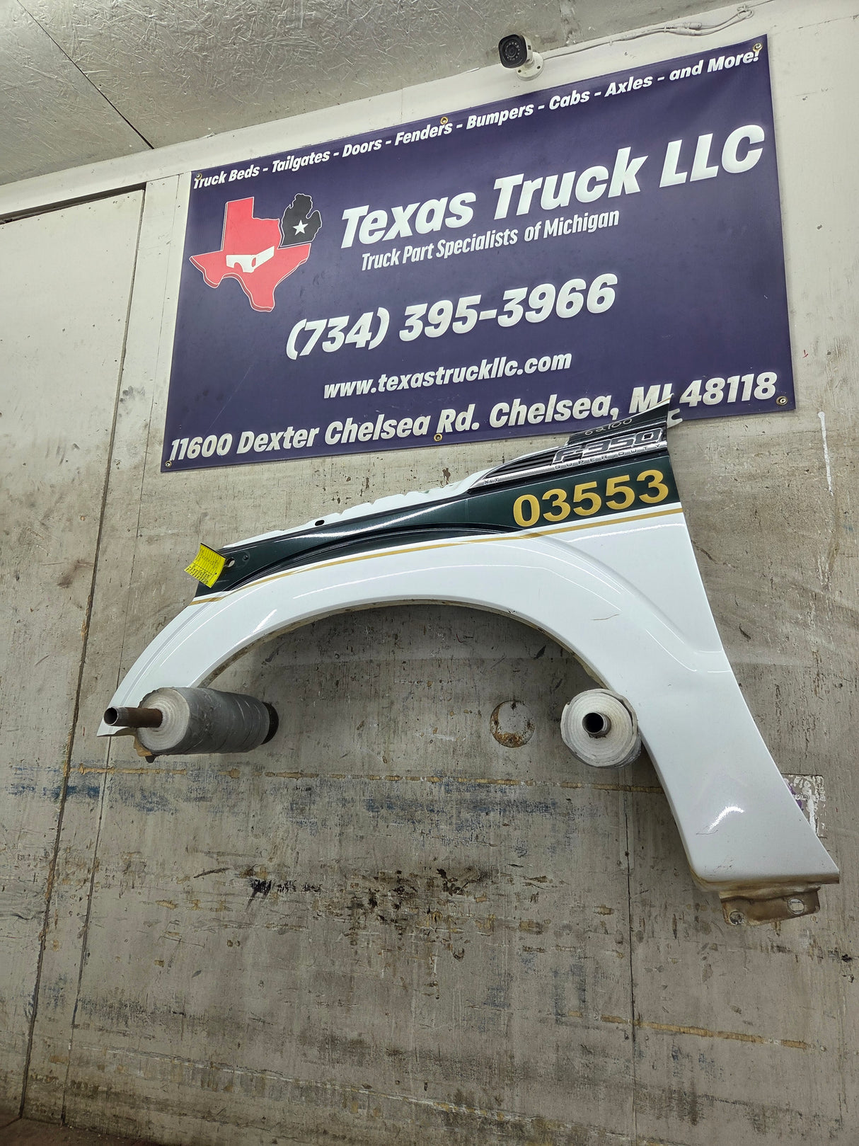 2011-2016 Ford Super Duty F250 F350 LH Driver Side Front Fender