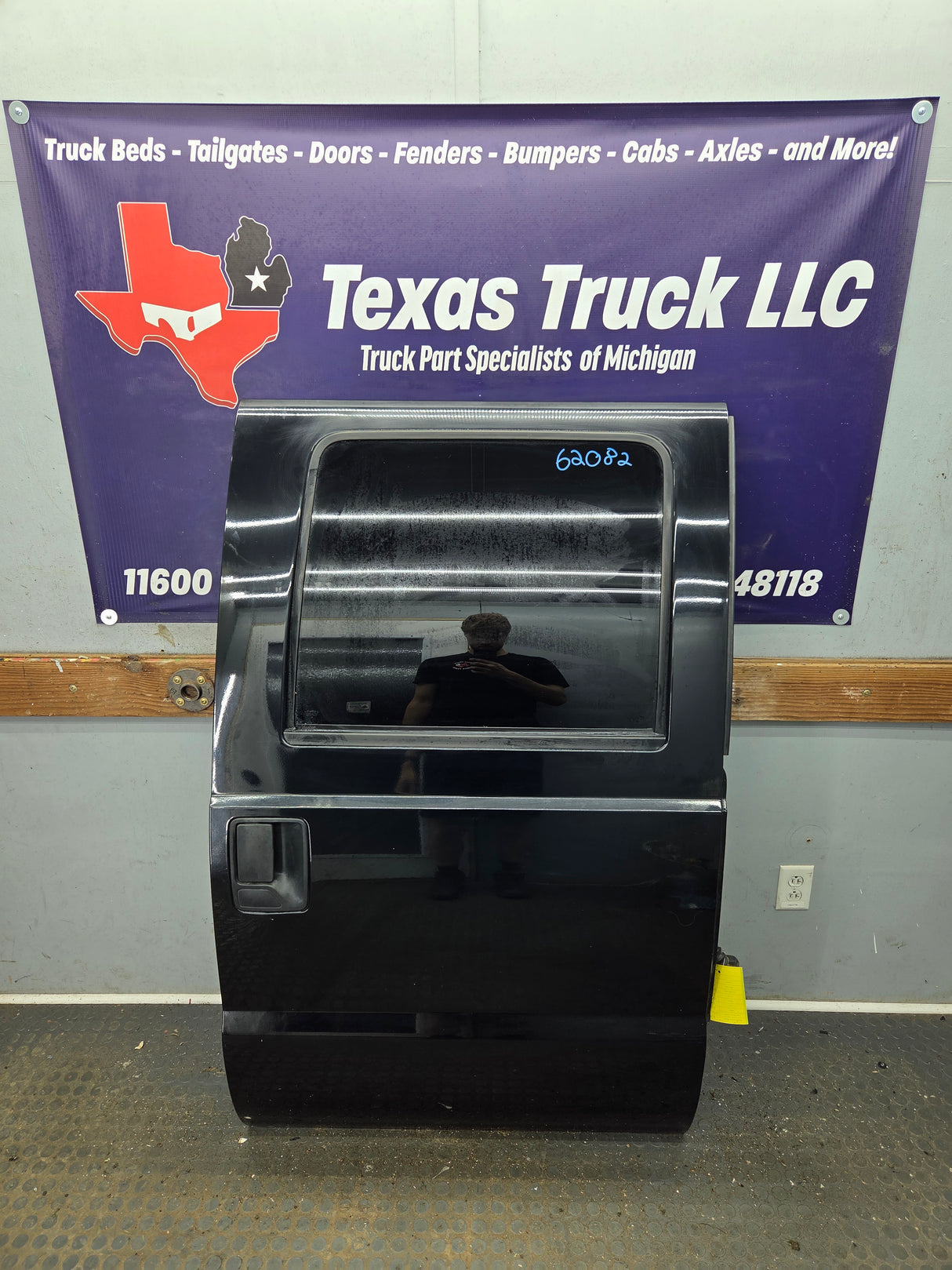 1999-2011 Ford Super Duty F250 F350 F450 F550 RH Crew Cab Passenger Side Rear Door
