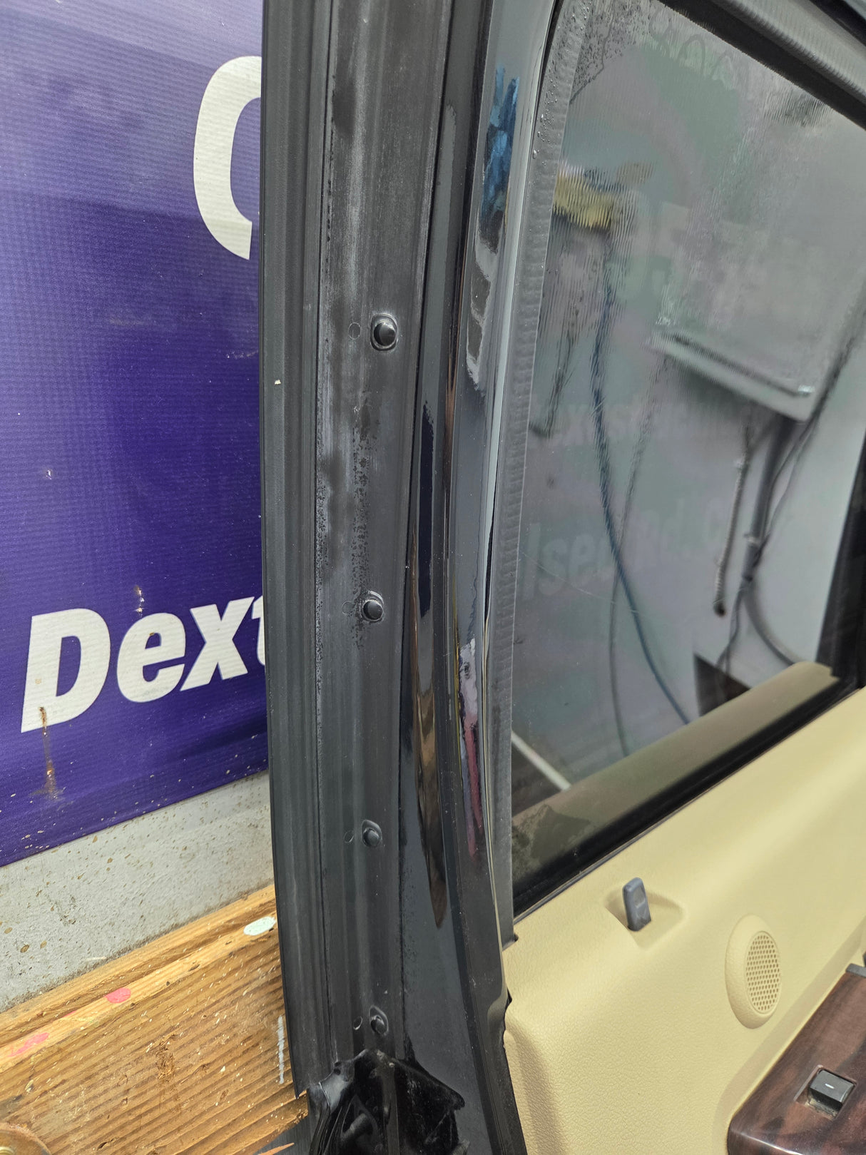 1999-2011 Ford Super Duty F250 F350 F450 F550 RH Crew Cab Passenger Side Rear Door