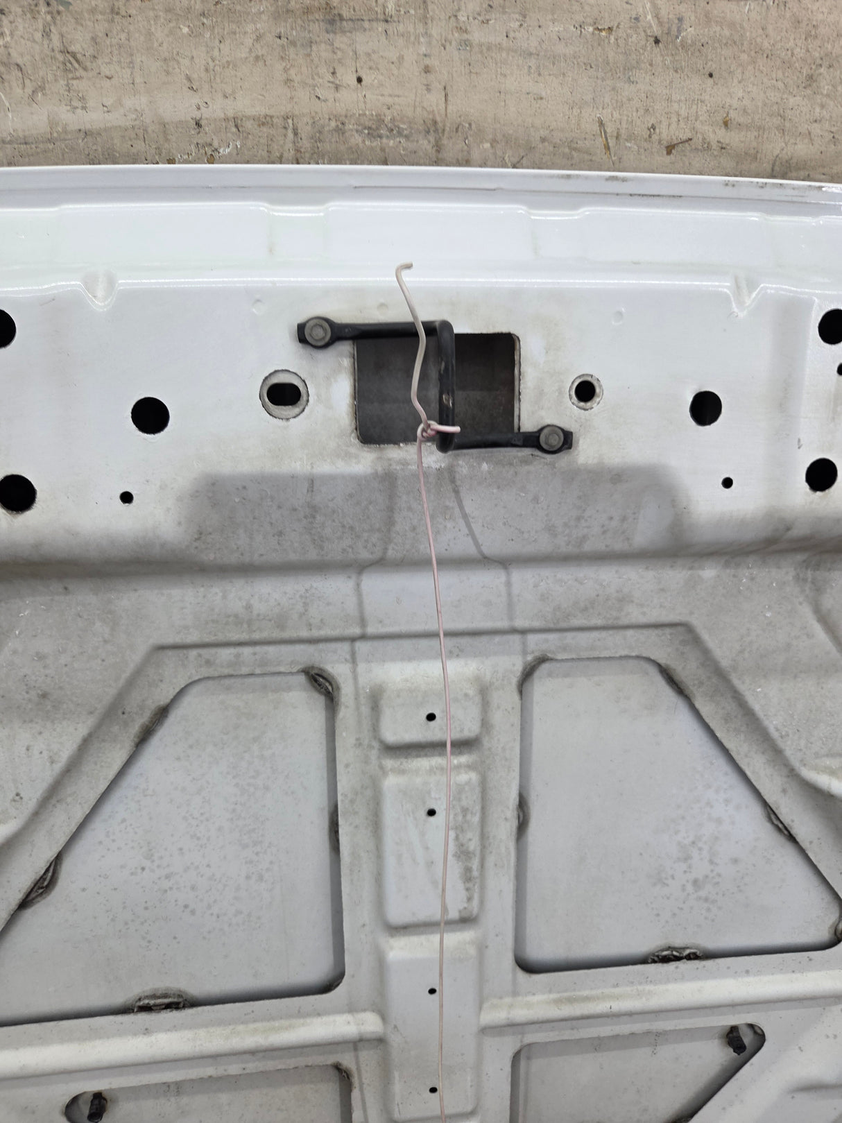 2011-2016 Ford Super Duty Hood F250 F350 F450 F550 - White