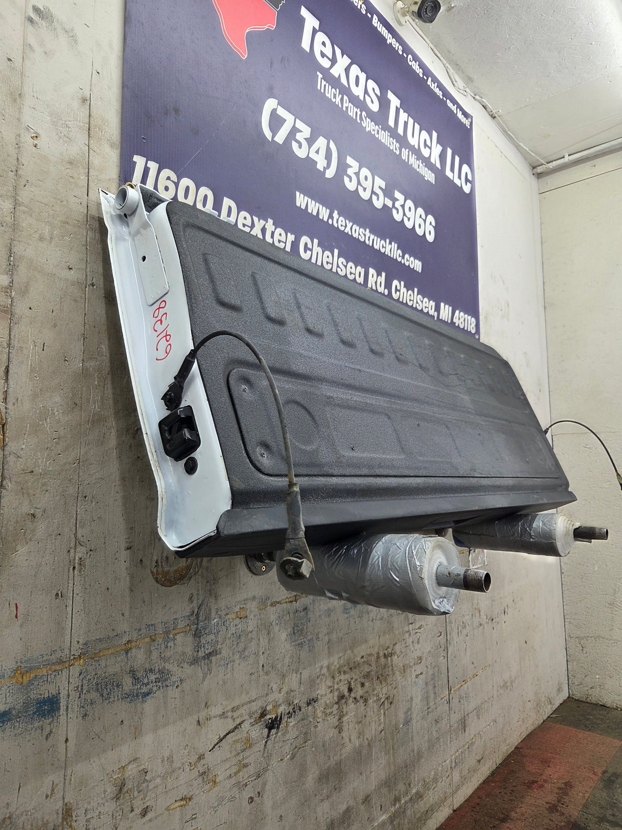 2019-2025 Chevrolet Silverado 2500 3500 Truck Tailgate