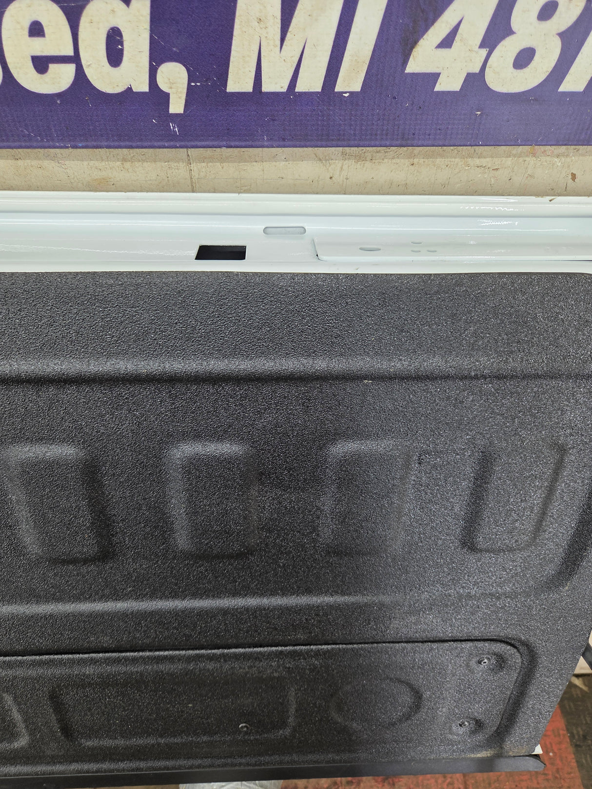 2019-2025 Chevrolet Silverado 2500 3500 Truck Tailgate