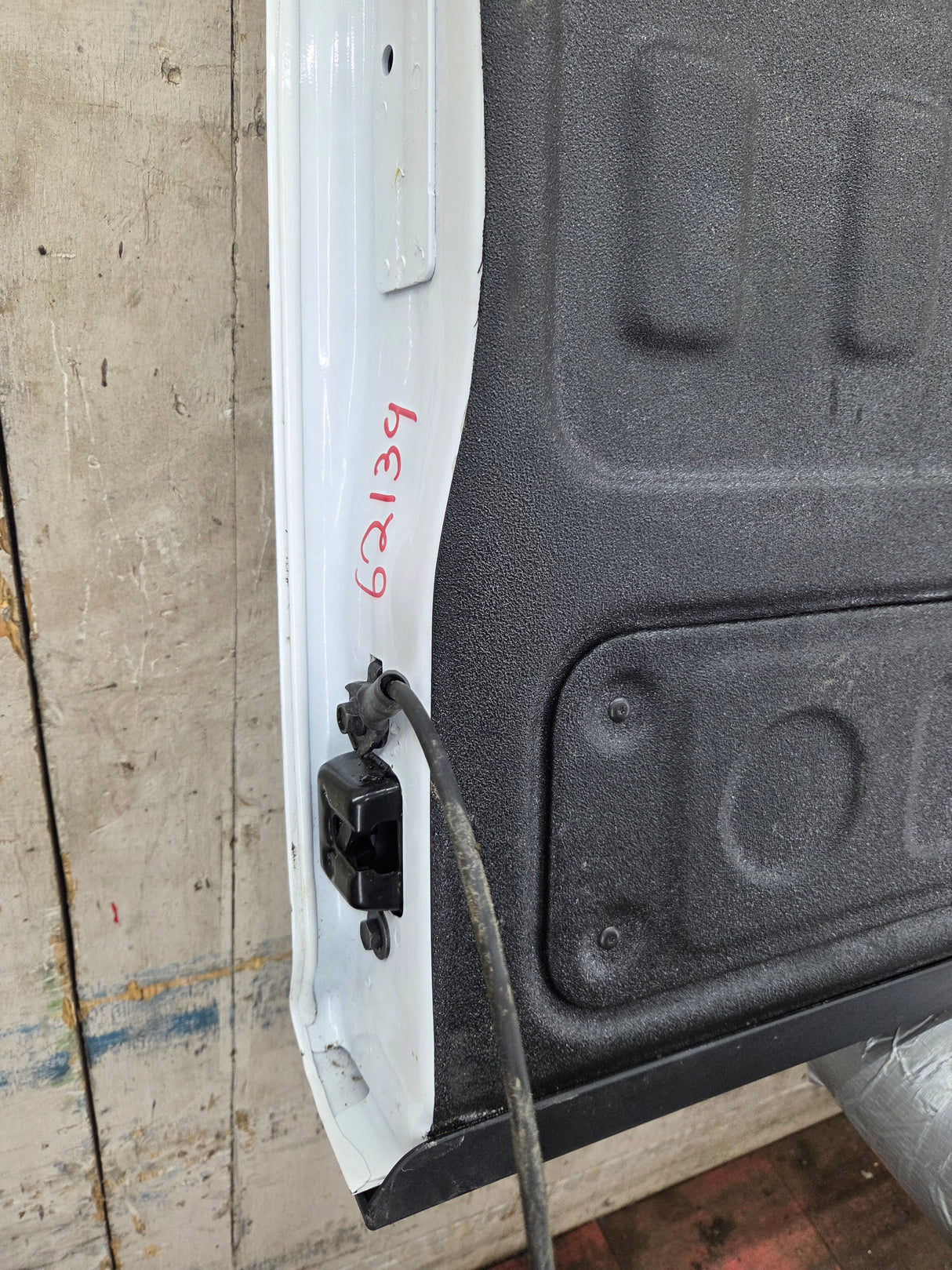 2019-2025 Chevrolet Silverado 2500 3500 Truck Tailgate